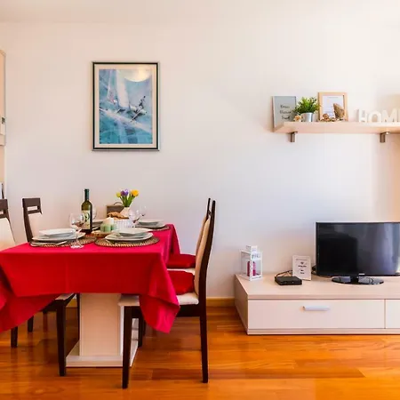 Lada Apartman Split