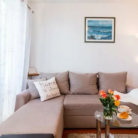 Apartman Lada *
